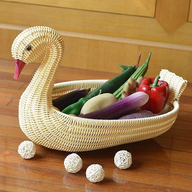 High Quality Wholesale Creative Animal Shapes Design Food Bread Plastic Fruit Rattan Picnic Gift Storage Baskets for Kitchen