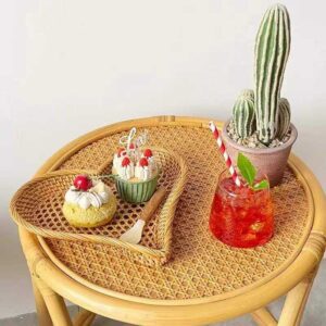 Natural Rattan Woven Modern Heart-Shaped Fruit Plates for Home Living Room Candy Coffee Shop Food Storage