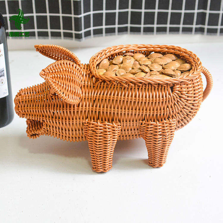Wholesale Eco Friendly Handwoven Personalized Pig Shaped Willow Plastic Fruit Rattan Gift Storage Baskets for Children Desktop