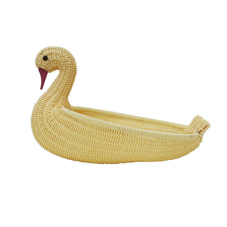 High Quality Wholesale Creative Animal Shapes Design Food Bread Plastic Fruit Rattan Picnic Gift Storage Baskets for Kitchen