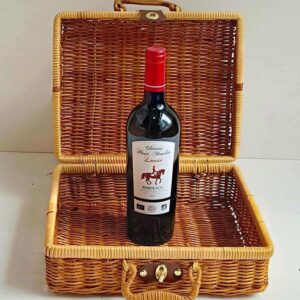 Ready to Ship Handmade Woven Picnic Basket Hamper Shopping Vintage Basket With Lid and Handle for Camping for Shopping