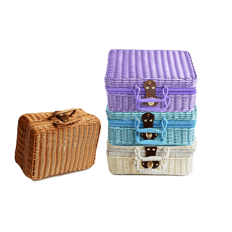 Factory Direct Sustainable Handmade Colorful Portable Plastic Fruit Rattan Picnic Gift Storage Baskets With Lid Handle Camping