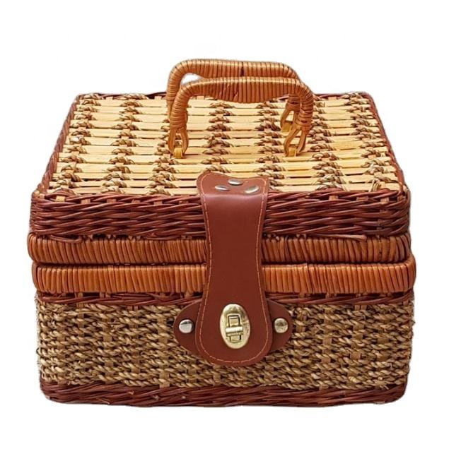 Wicker Rattan Custom Vintage Small Rurality Hamper With Lid and Handle Rectangular Woven Bamboo Picnic Basket