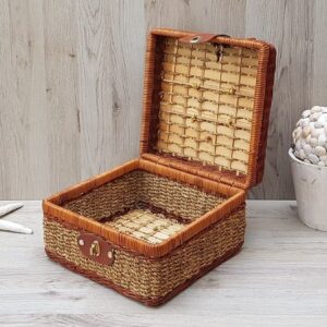 Wicker Rattan Custom Vintage Small Rurality Hamper With Lid and Handle Rectangular Woven Bamboo Picnic Basket