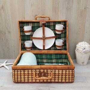 Wicker Rattan Custom Vintage Small Rurality Hamper With Lid and Handle Rectangular Woven Bamboo Picnic Basket
